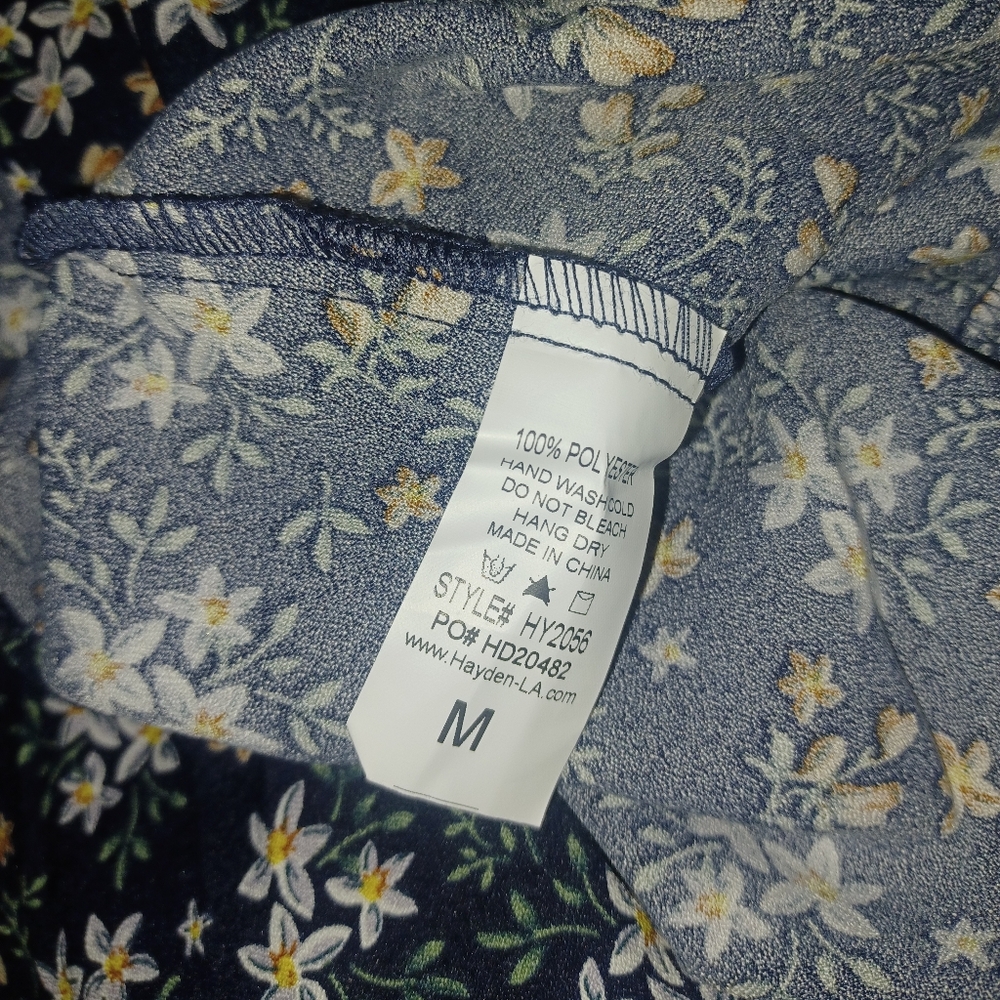 Peasant Floral Top - Picture 8 of 8